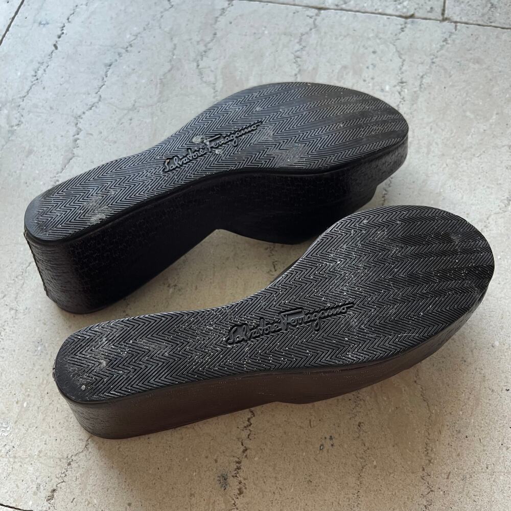 Salvatore Ferragamo Vintage Brown Leather Buckle Wedges Sandals Women's Size 8.5 - Picture 16 of 16